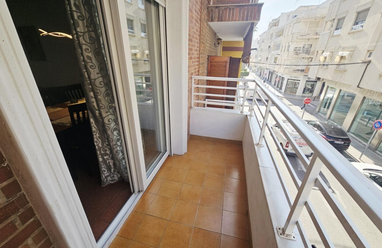 Revente - Appartement -
Torrevieja - Estacion De Autobuses