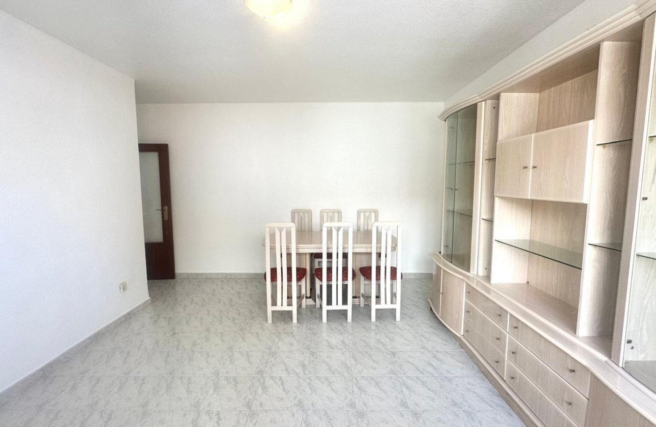 Revente - Appartement -
Torrevieja - Estacion De Autobuses