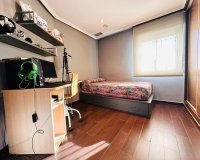 Revente - Appartement -
Torrevieja - Estacion De Autobuses