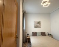 Revente - Appartement -
Torrevieja - Estacion De Autobuses