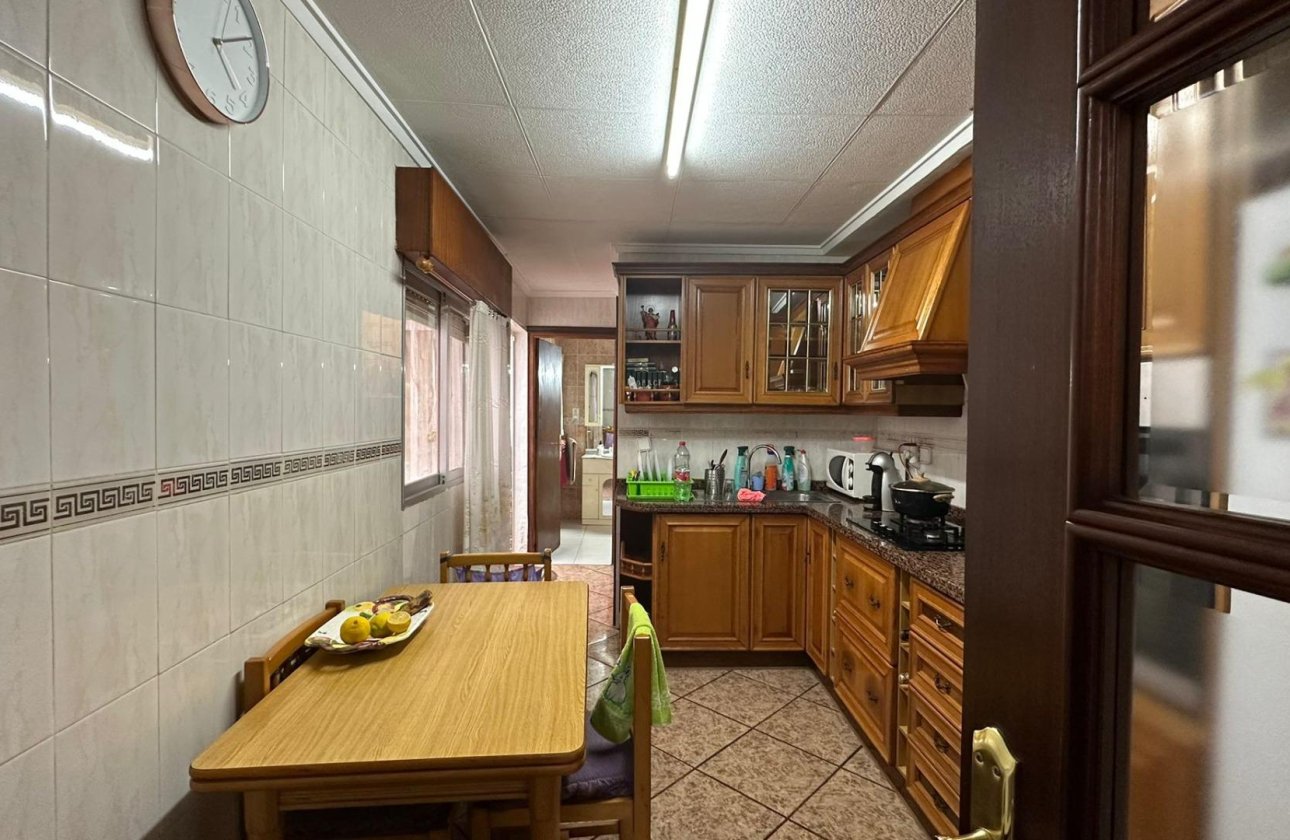 Revente - Appartement -
Torrevieja - Estacion De Autobuses