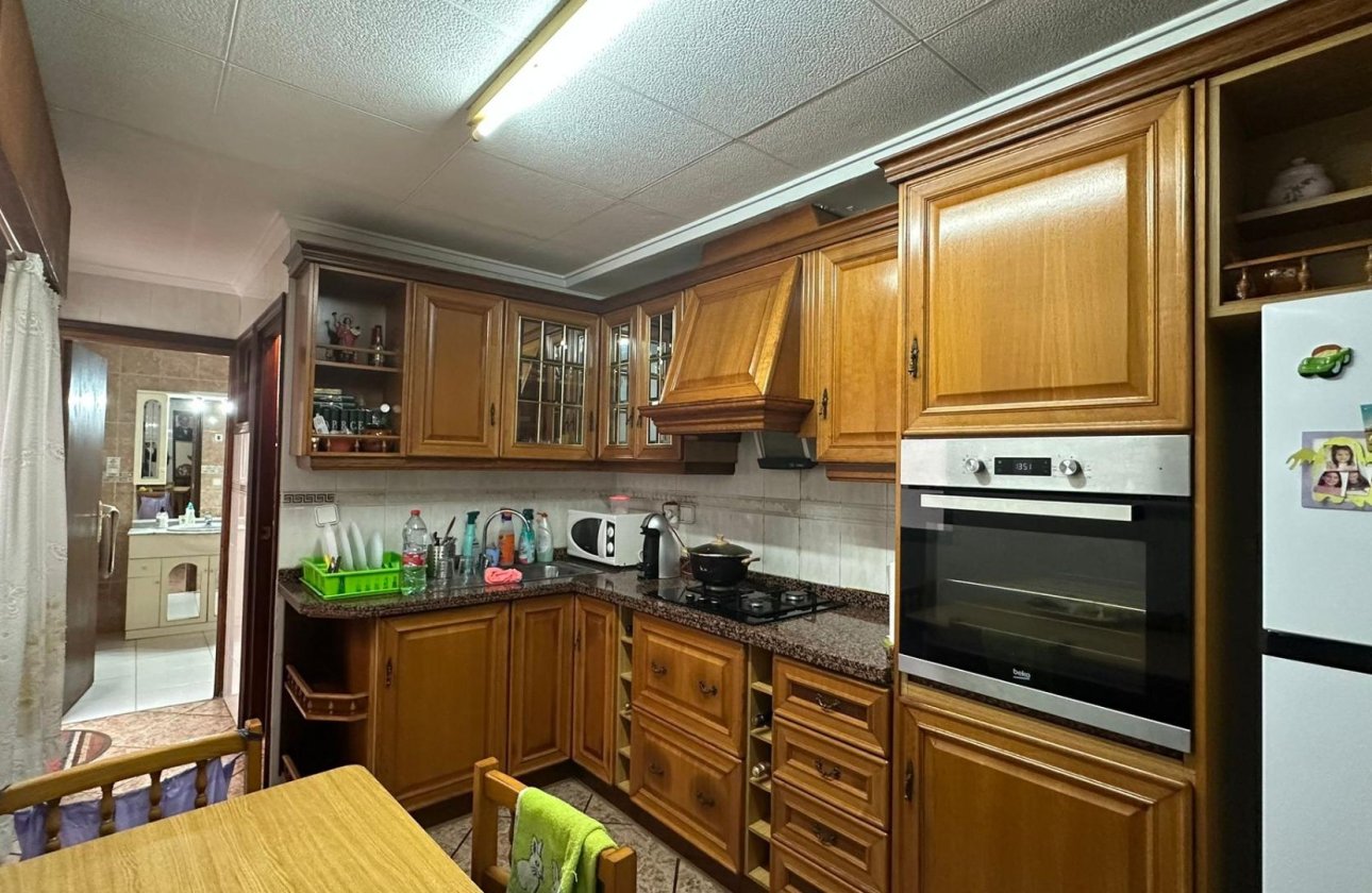 Revente - Appartement -
Torrevieja - Estacion De Autobuses