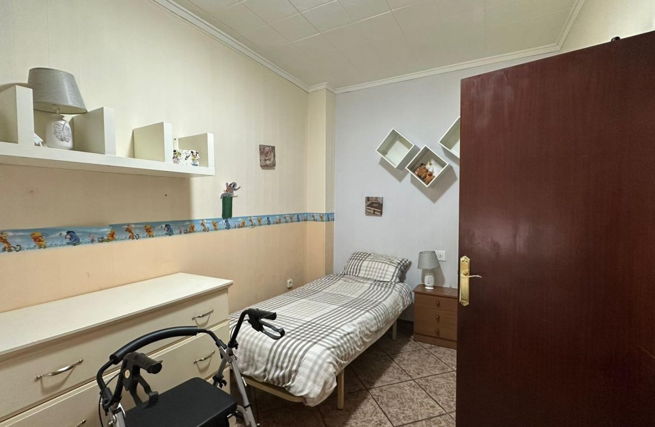 Revente - Appartement -
Torrevieja - Estacion De Autobuses