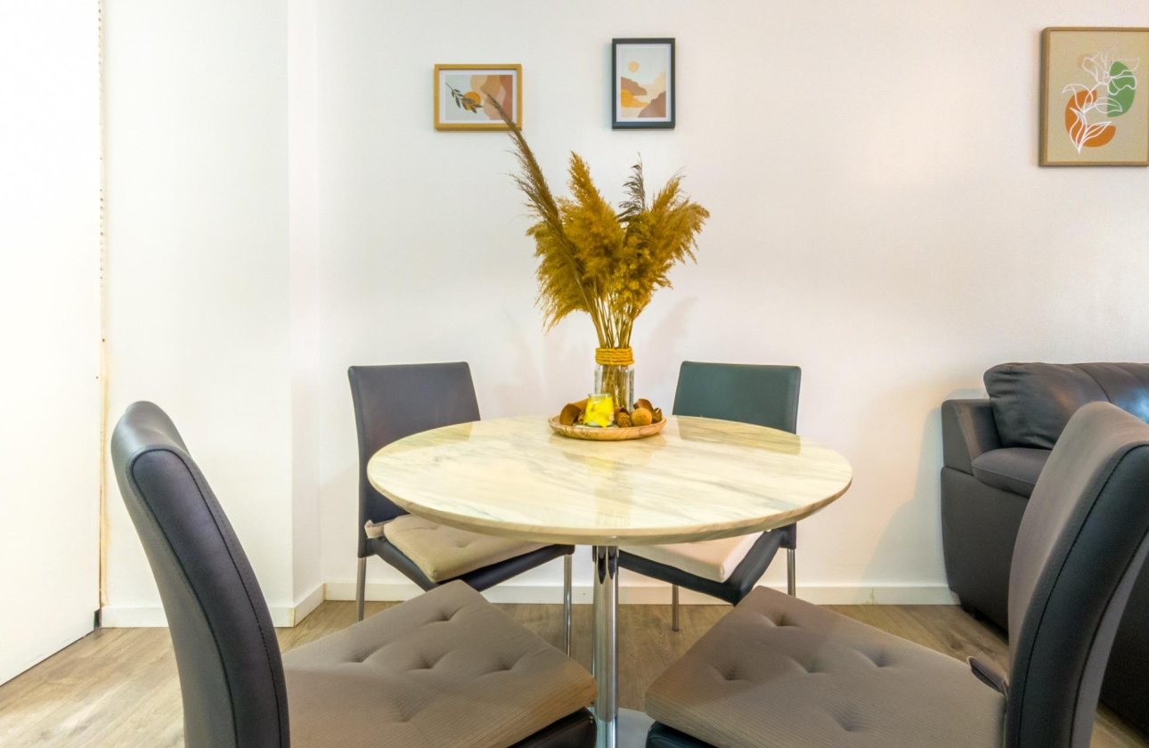 Revente - Appartement -
Torrevieja - Estacion De Autobuses