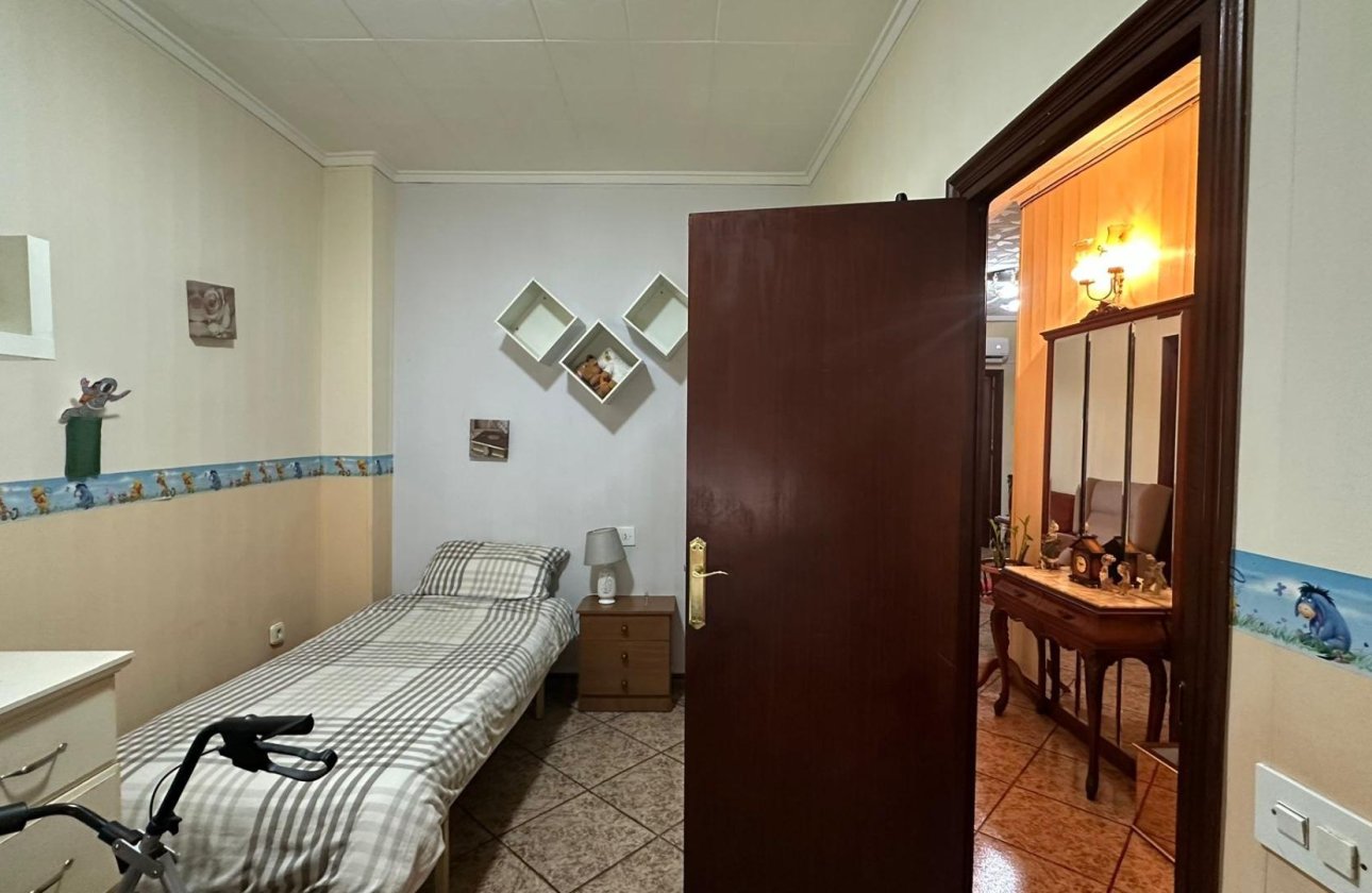 Revente - Appartement -
Torrevieja - Estacion De Autobuses