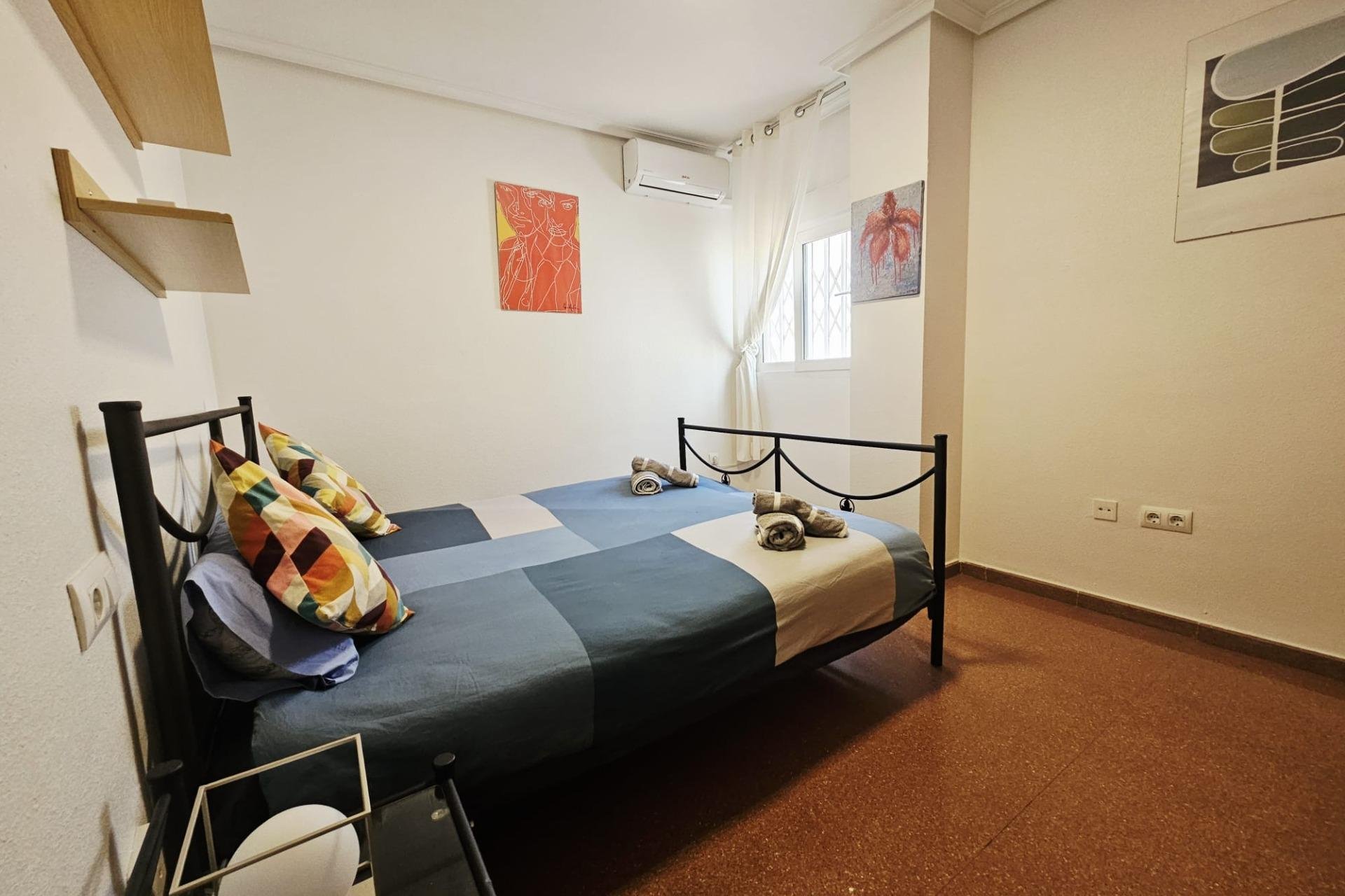 Revente - Appartement -
Torrevieja - Estacion De Autobuses