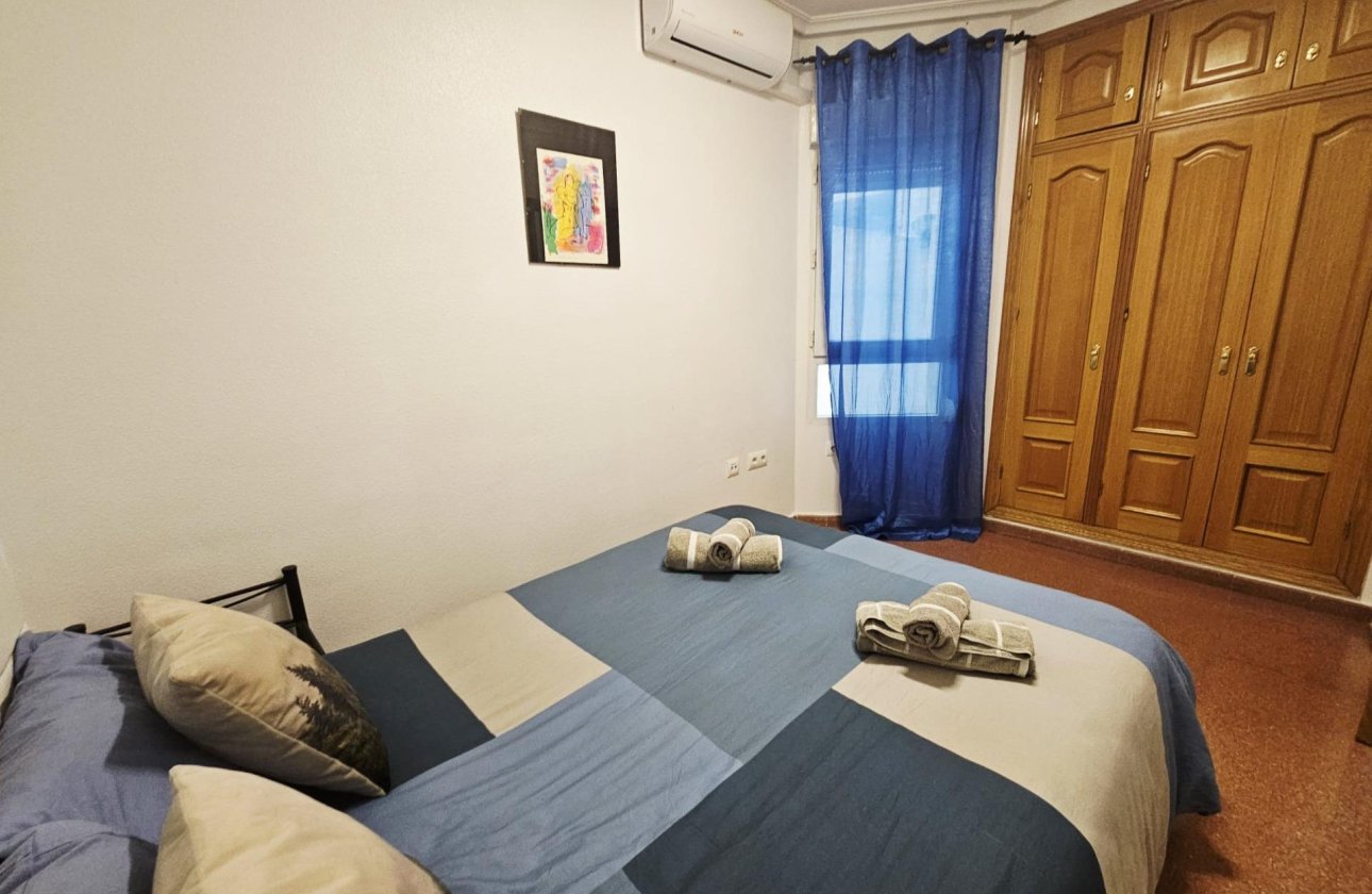 Revente - Appartement -
Torrevieja - Estacion De Autobuses