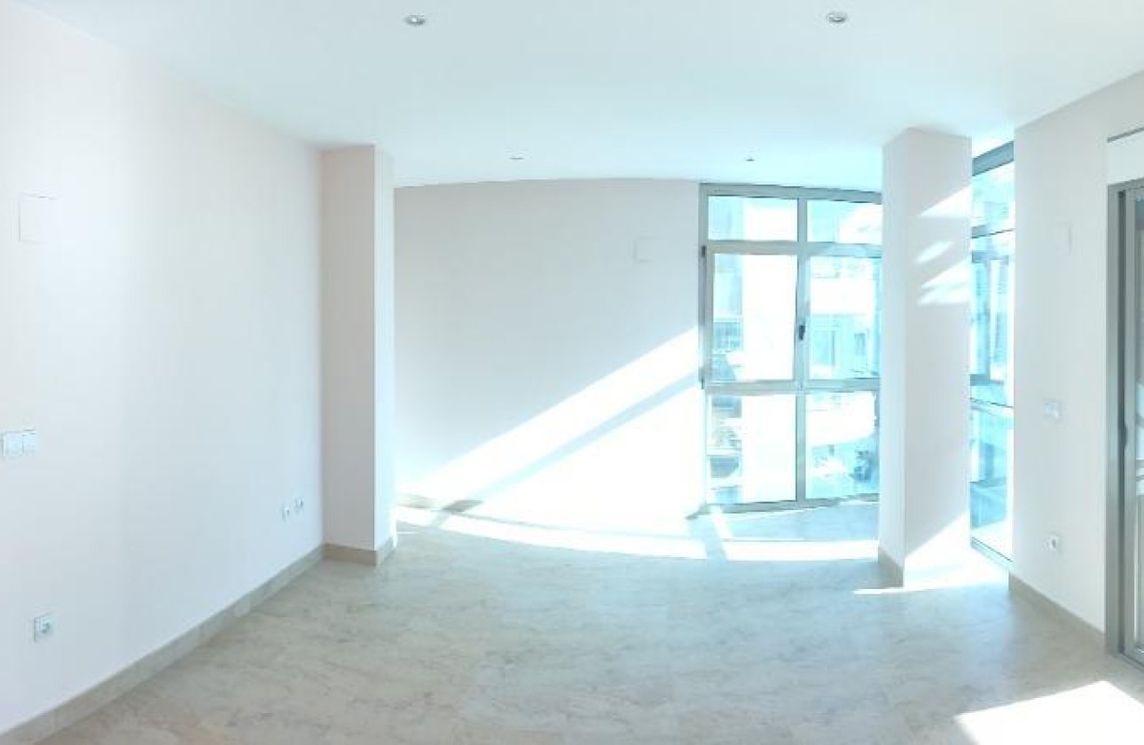 Revente - Appartement -
Torrevieja - Estacion De Autobuses