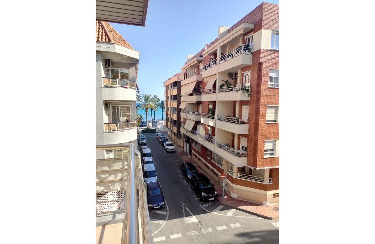 Revente - Appartement -
Torrevieja - Estacion De Autobuses