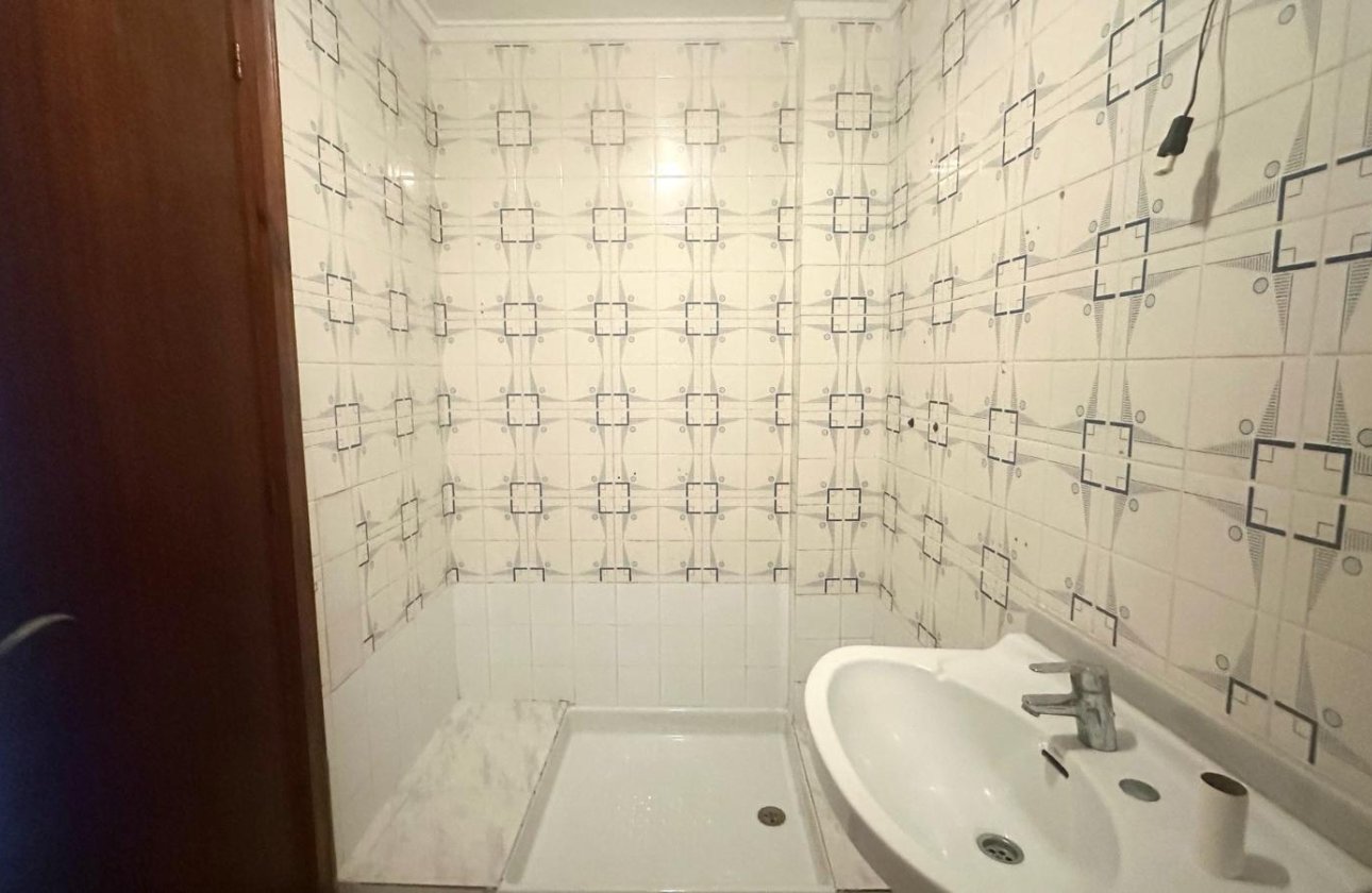 Revente - Appartement -
Torrevieja - Estacion De Autobuses