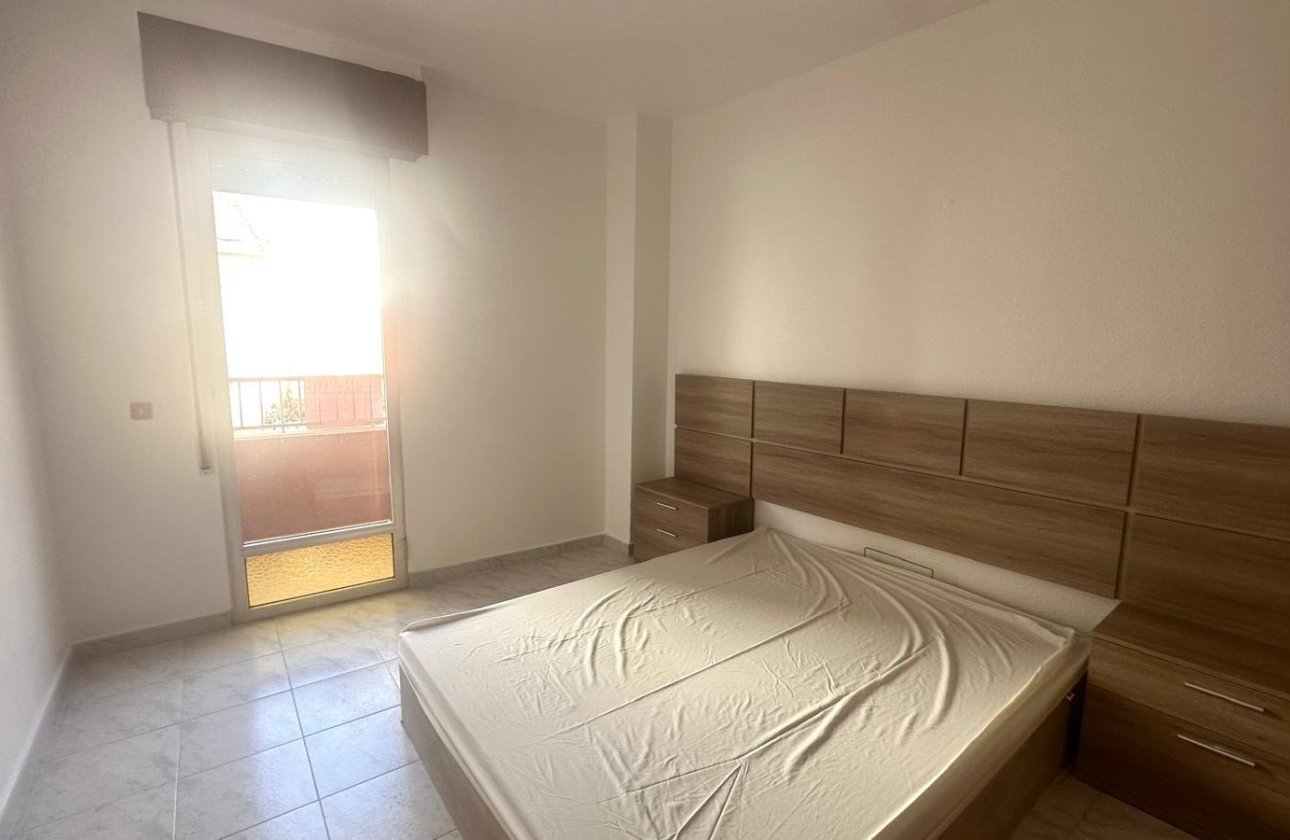 Revente - Appartement -
Torrevieja - Estacion De Autobuses