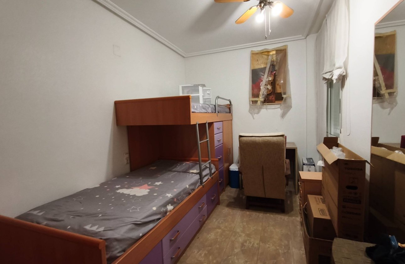 Revente - Appartement -
Torrevieja - Estacion De Autobuses