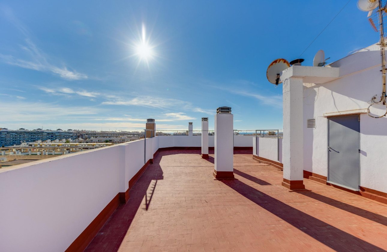 Revente - Appartement -
Torrevieja - Estacion De Autobuses