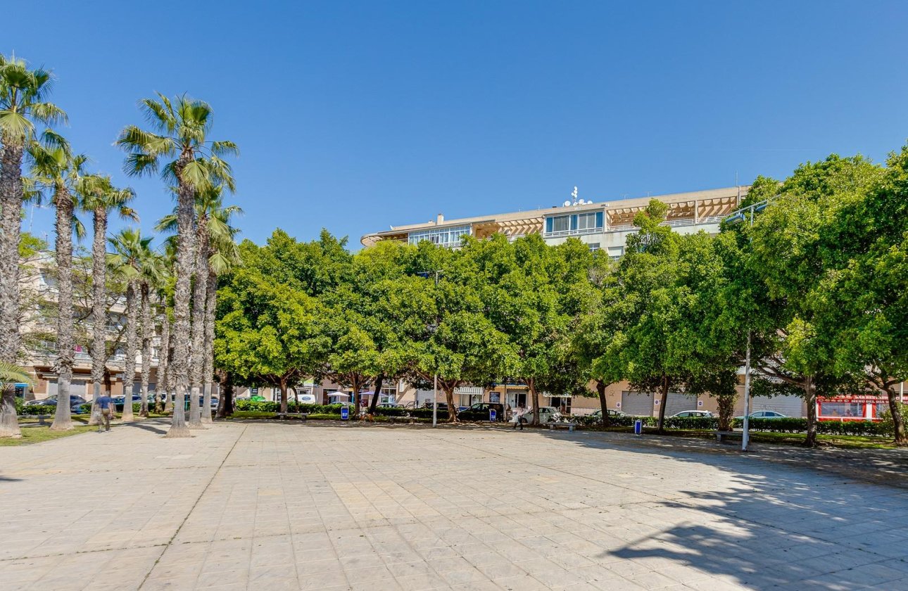 Revente - Appartement -
Torrevieja - Estacion De Autobuses