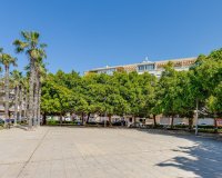 Revente - Appartement -
Torrevieja - Estacion De Autobuses