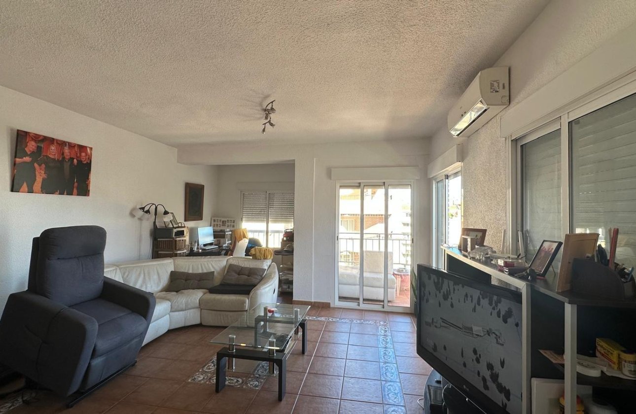 Revente - Appartement -
Torrevieja - Estacion De Autobuses