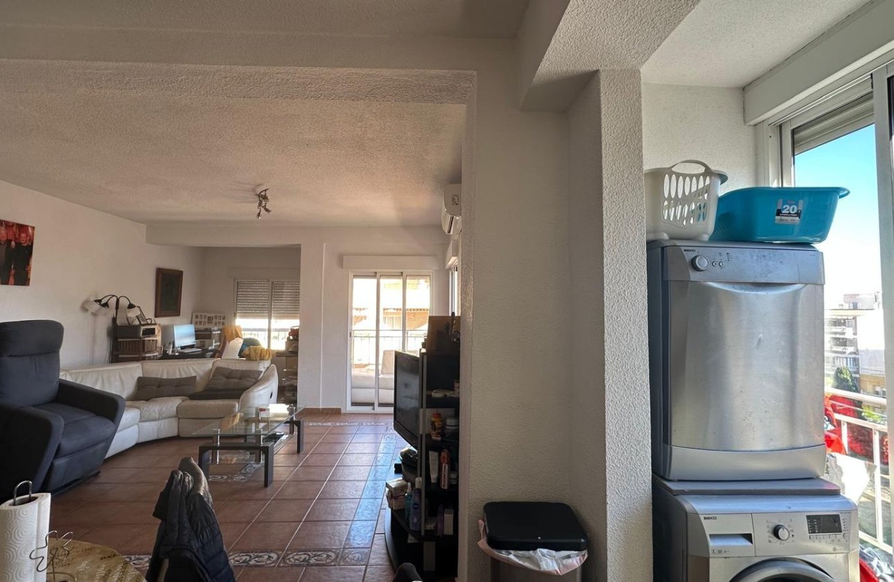 Revente - Appartement -
Torrevieja - Estacion De Autobuses