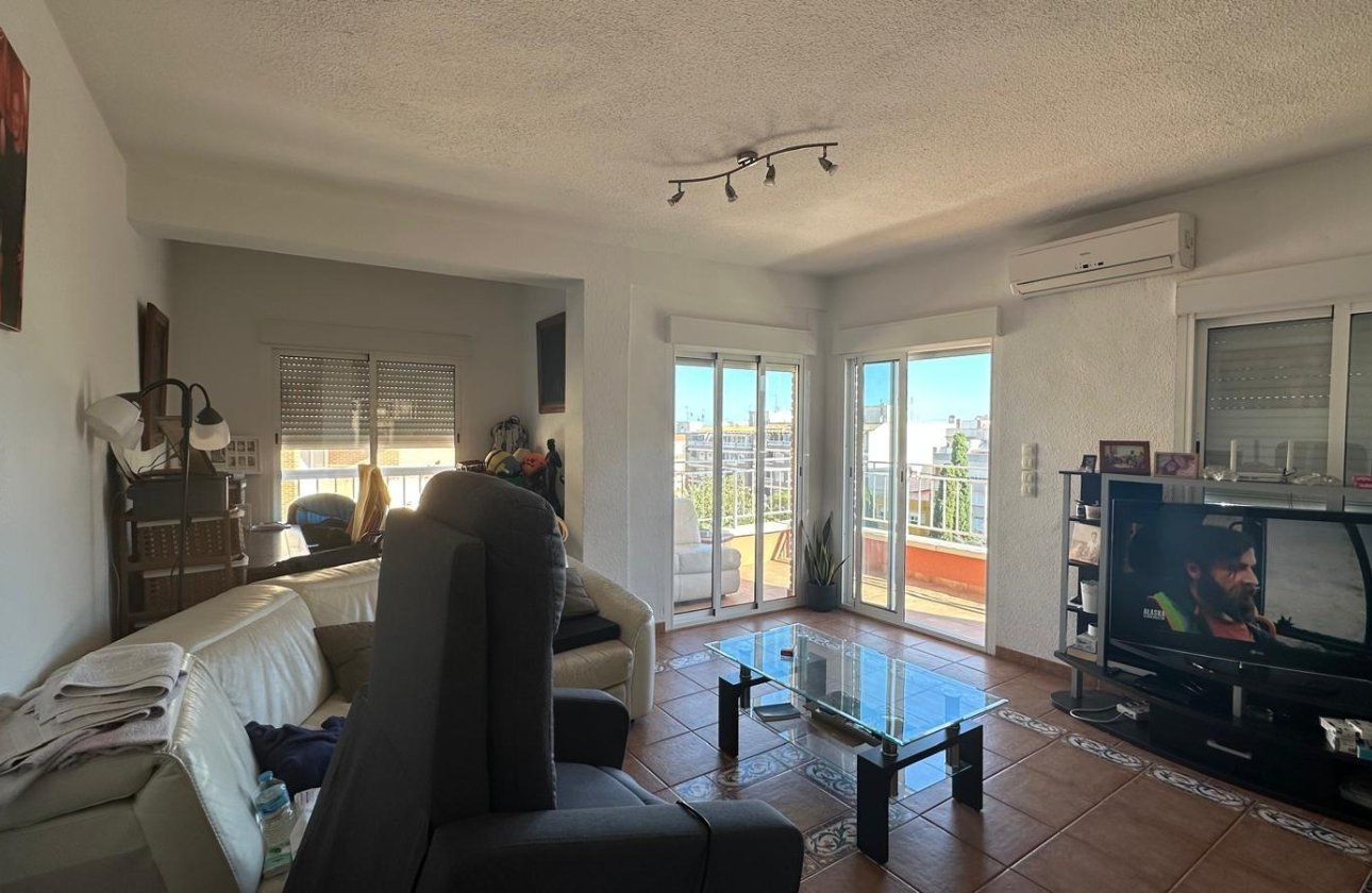 Revente - Appartement -
Torrevieja - Estacion De Autobuses