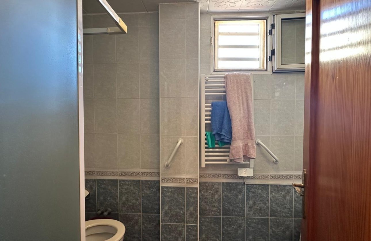 Revente - Appartement -
Torrevieja - Estacion De Autobuses