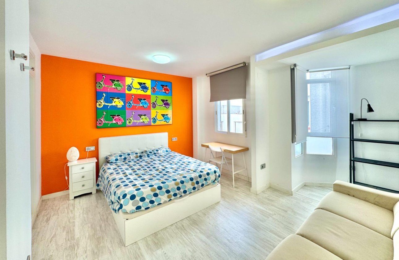 Revente - Appartement -
Torrevieja - Estacion De Autobuses