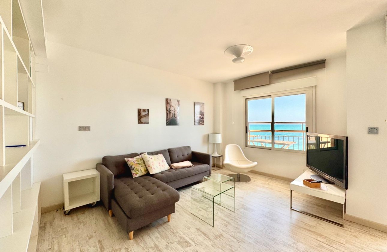 Revente - Appartement -
Torrevieja - Estacion De Autobuses