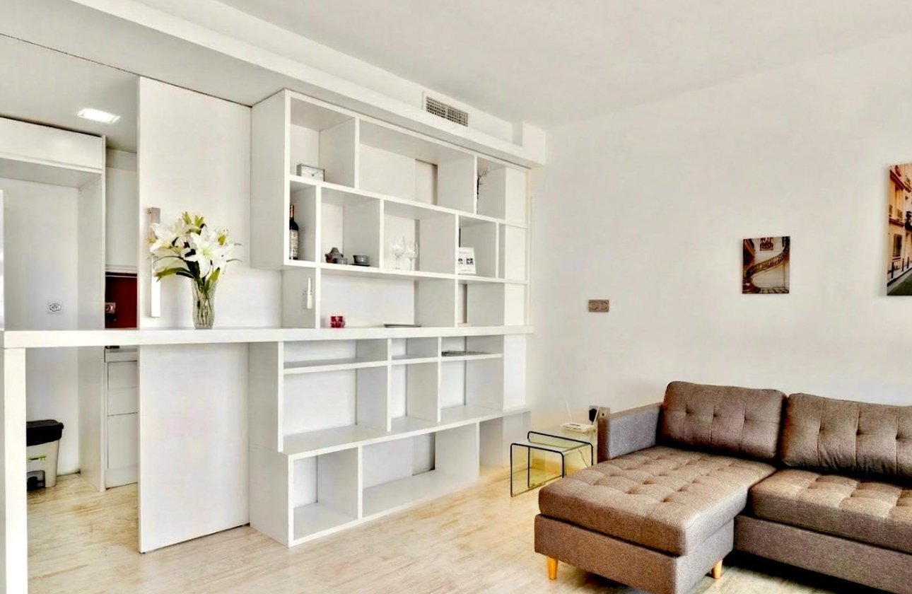 Revente - Appartement -
Torrevieja - Estacion De Autobuses