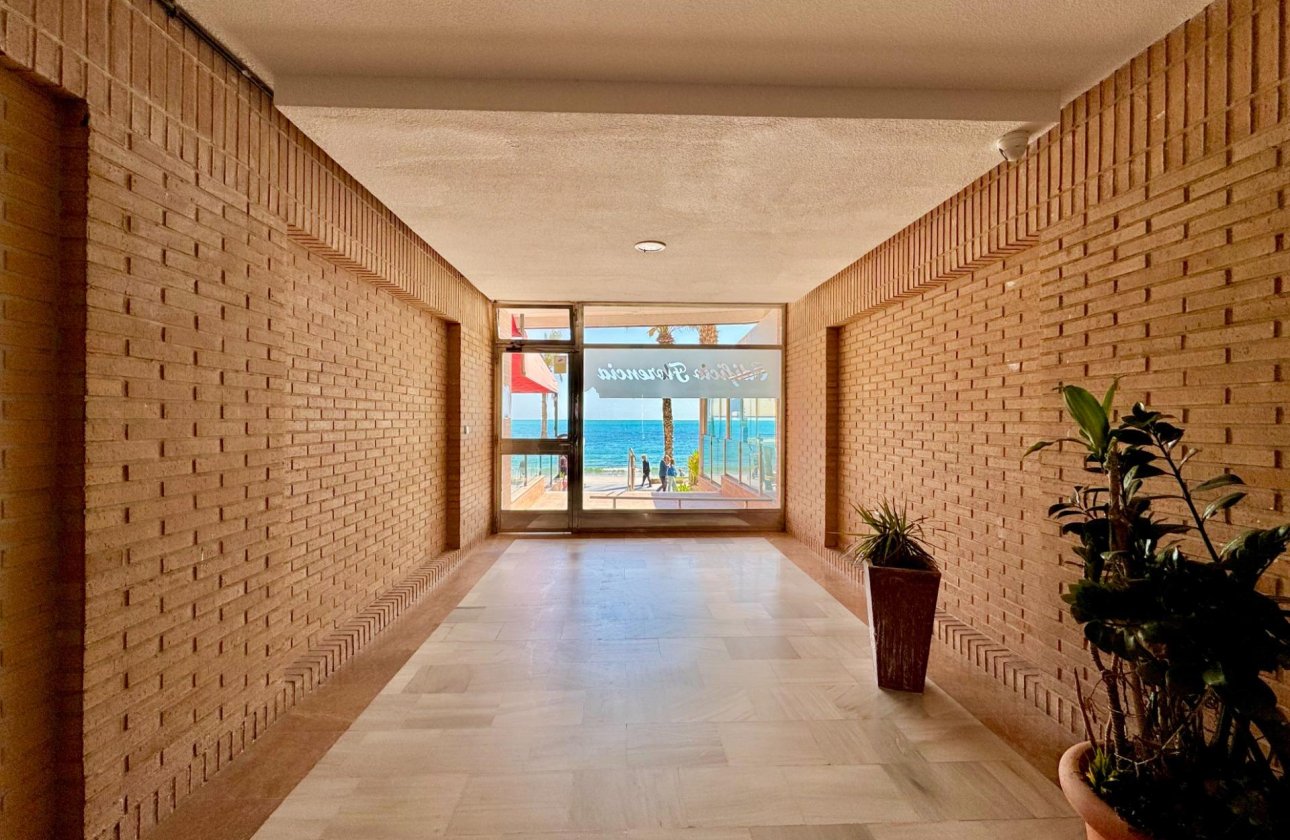 Revente - Appartement -
Torrevieja - Estacion De Autobuses