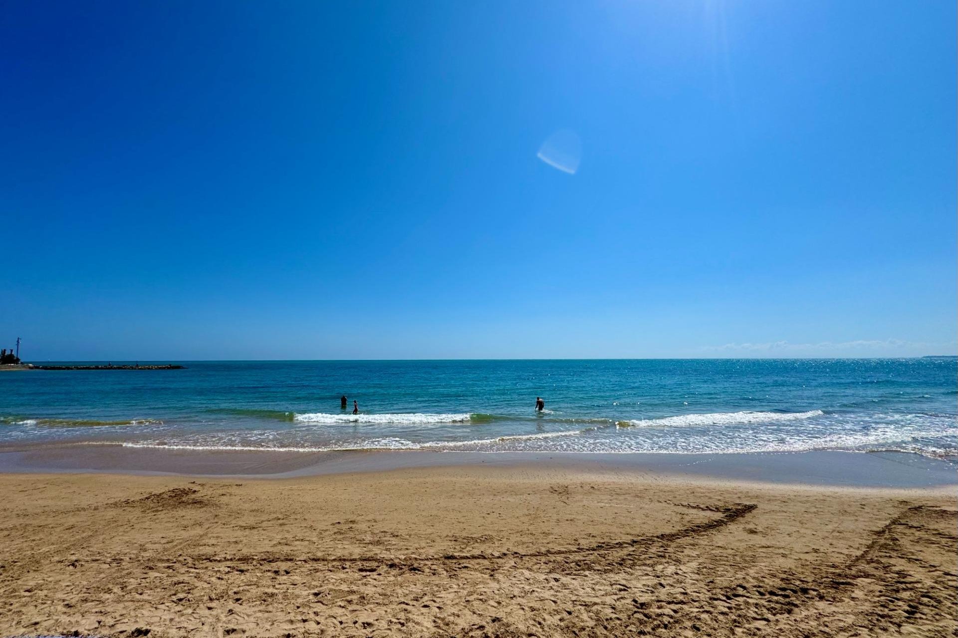 Revente - Appartement -
Torrevieja - Estacion De Autobuses