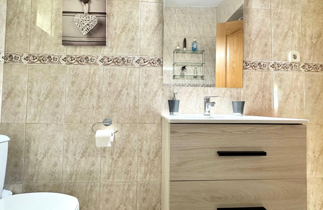 Revente - Appartement -
Torrevieja - Estacion De Autobuses