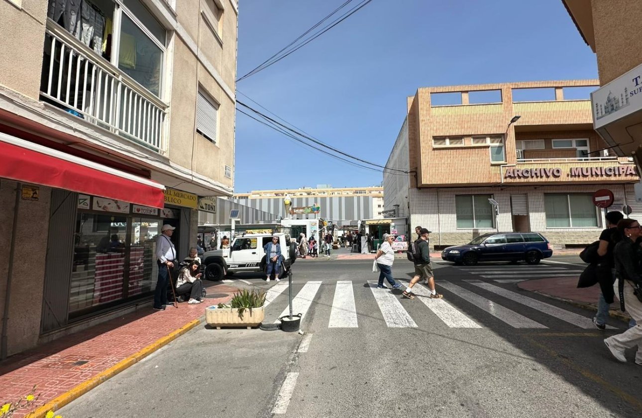 Revente - Appartement -
Torrevieja - Estacion De Autobuses