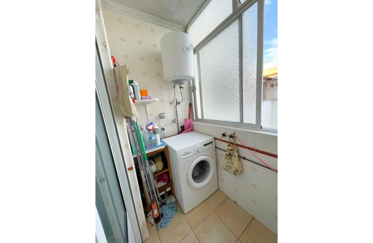 Revente - Appartement -
Torrevieja - Estacion De Autobuses