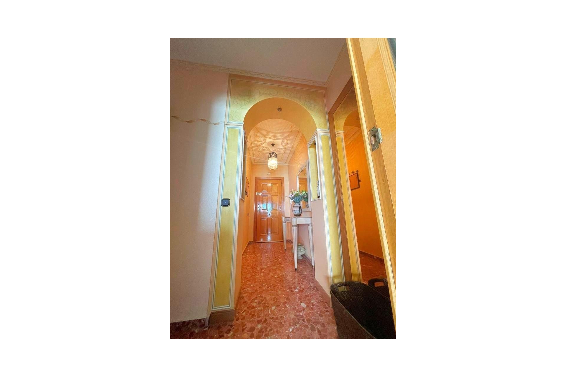 Revente - Appartement -
Torrevieja - Estacion De Autobuses