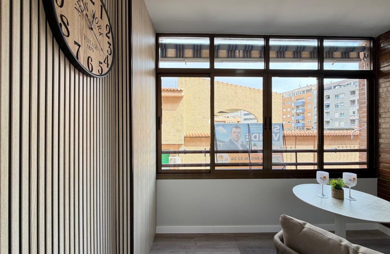 Revente - Appartement -
Torrevieja - Estacion De Autobuses