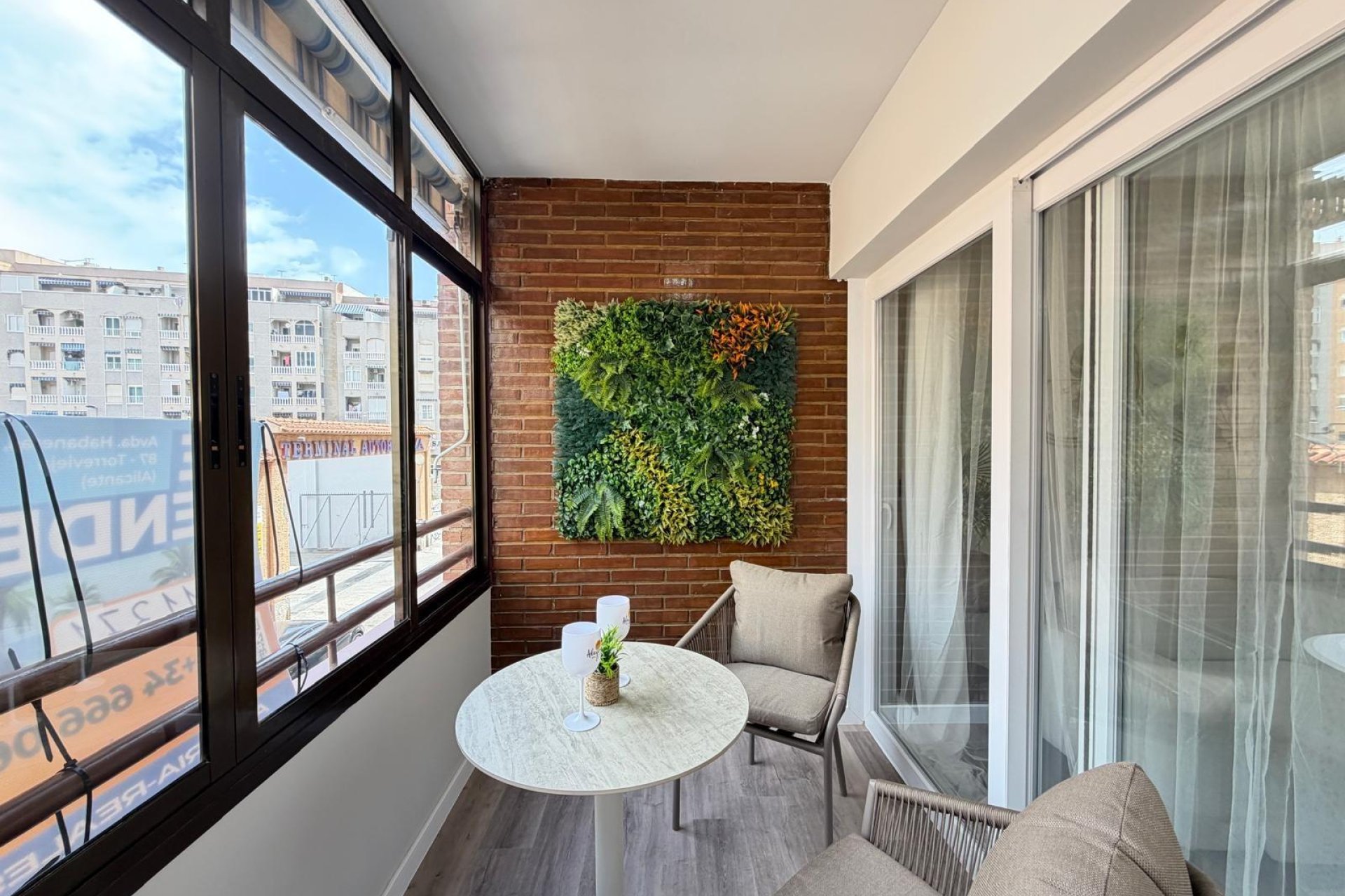Revente - Appartement -
Torrevieja - Estacion De Autobuses