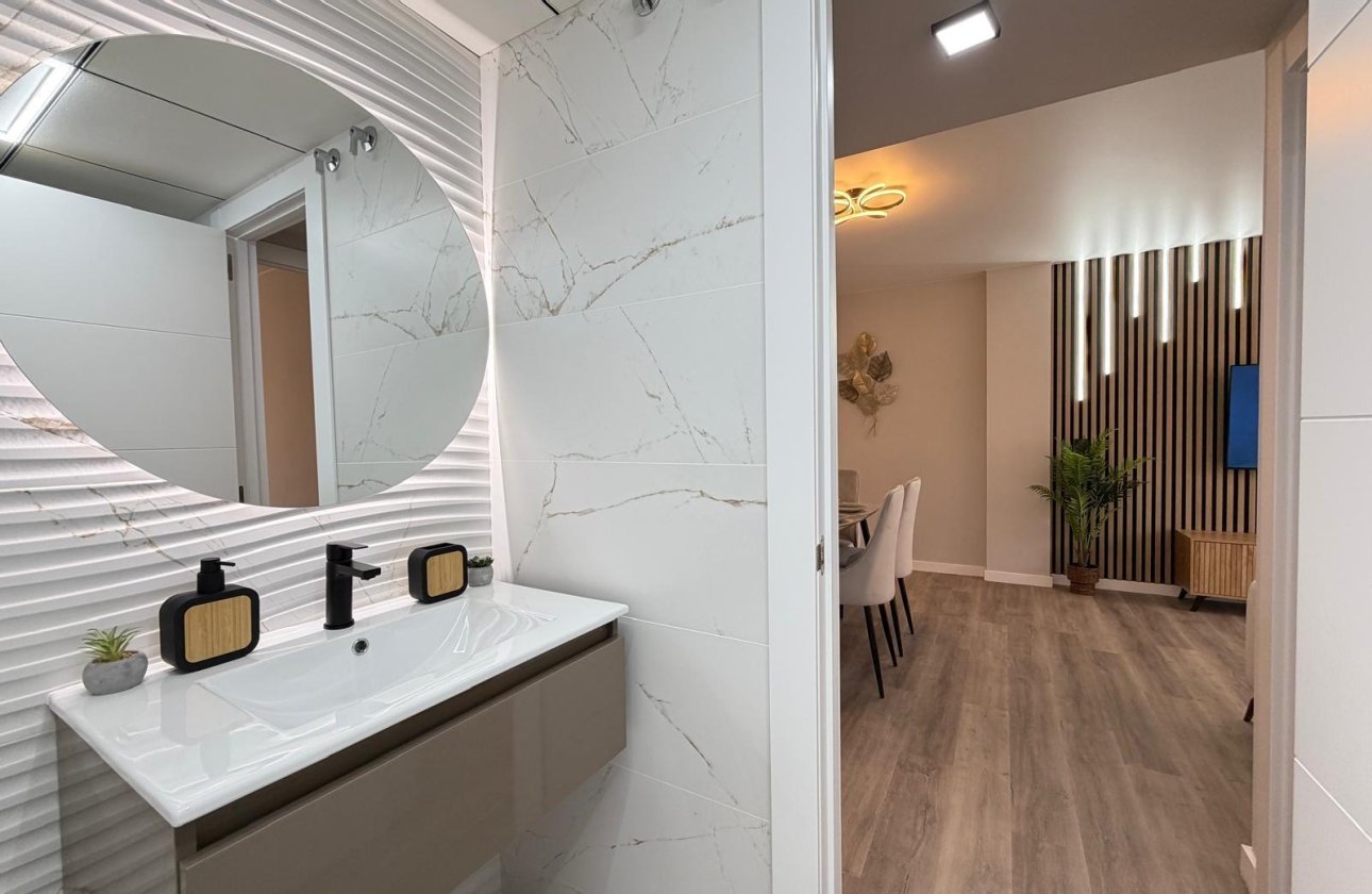 Revente - Appartement -
Torrevieja - Estacion De Autobuses