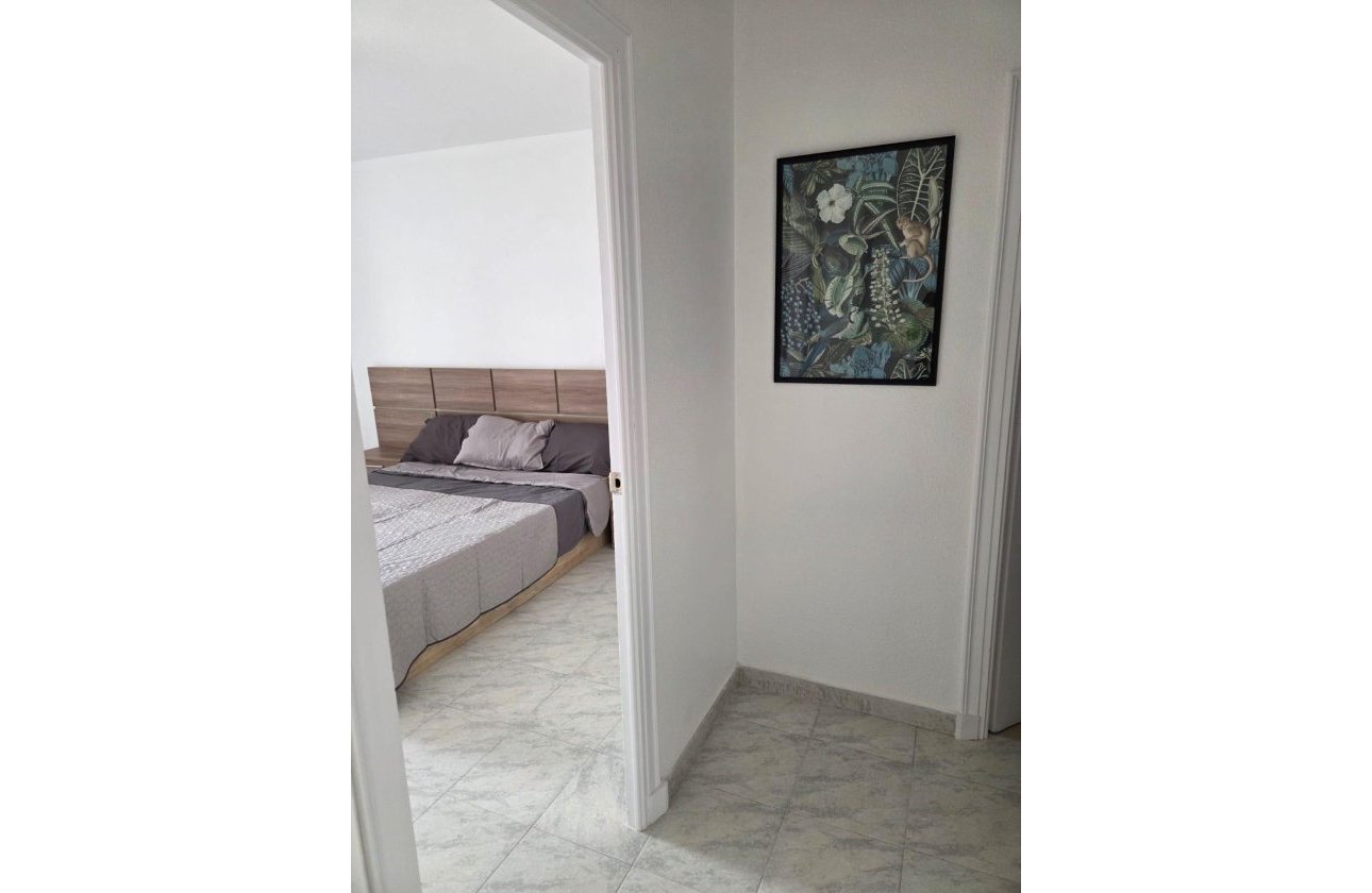 Revente - Appartement -
Torrevieja - Estacion De Autobuses