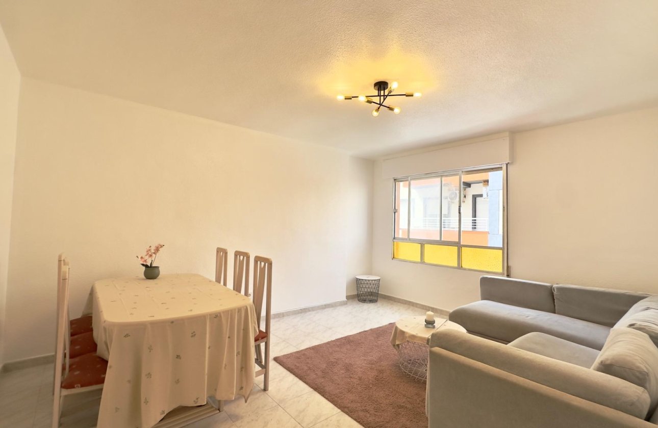 Revente - Appartement -
Torrevieja - Estacion De Autobuses