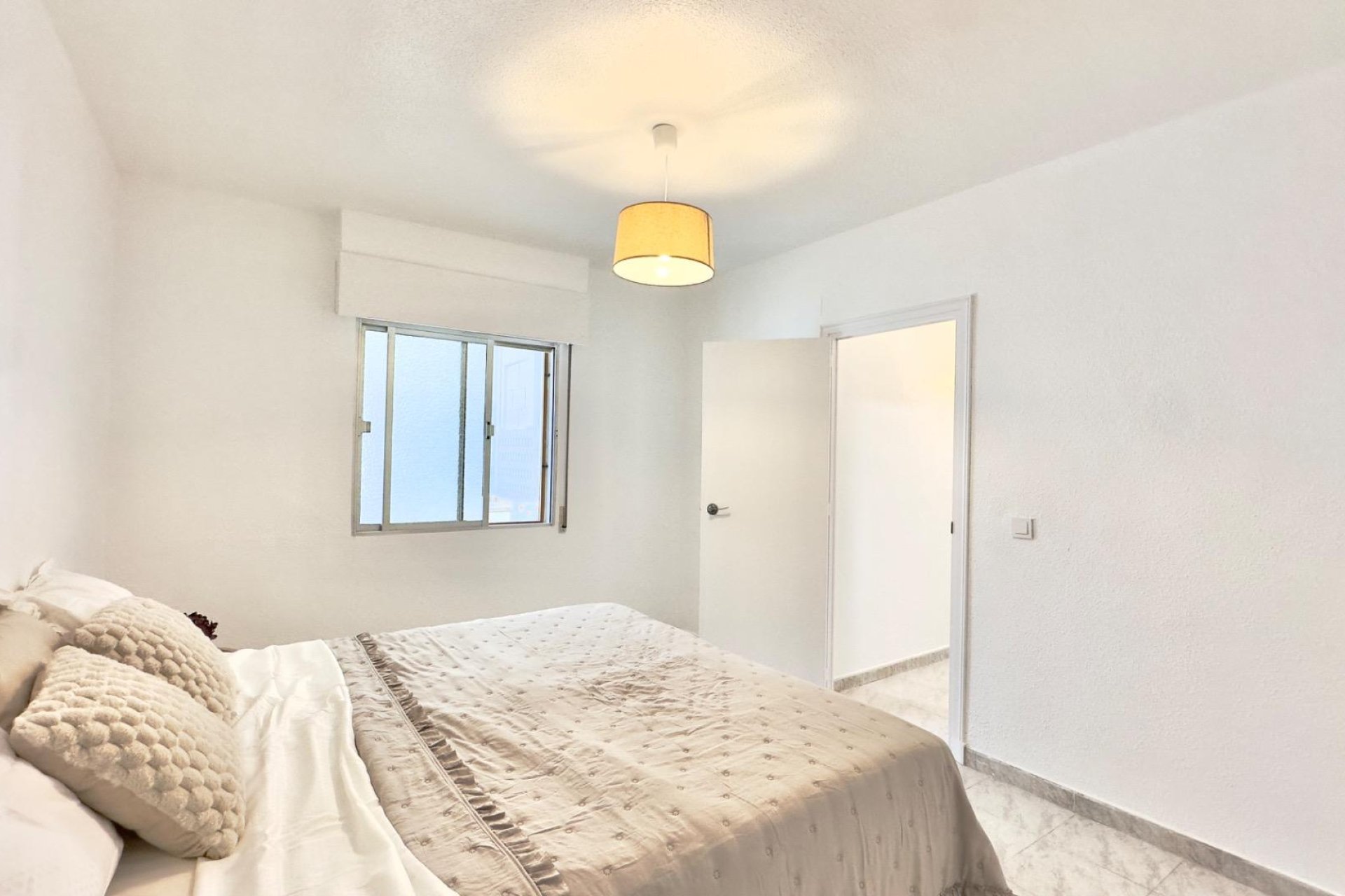 Revente - Appartement -
Torrevieja - Estacion De Autobuses