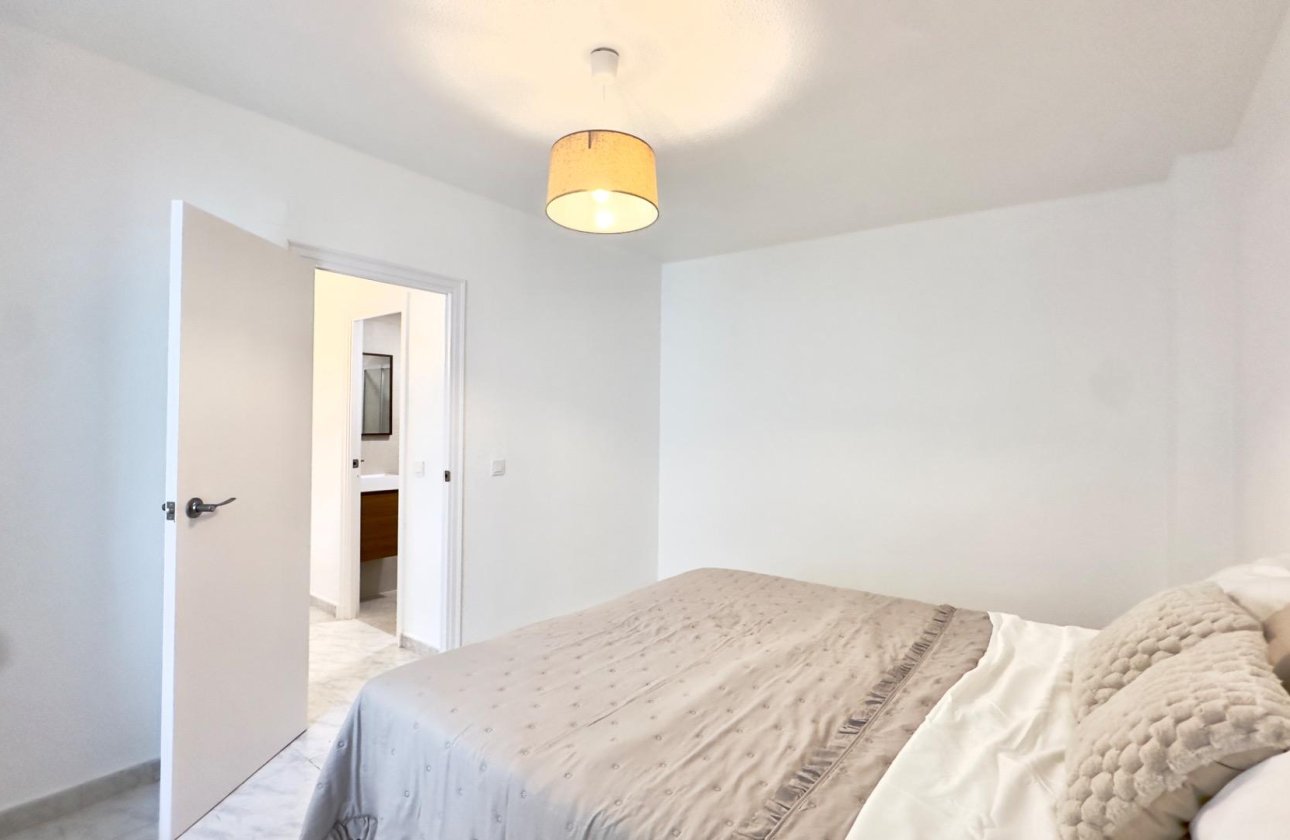 Revente - Appartement -
Torrevieja - Estacion De Autobuses