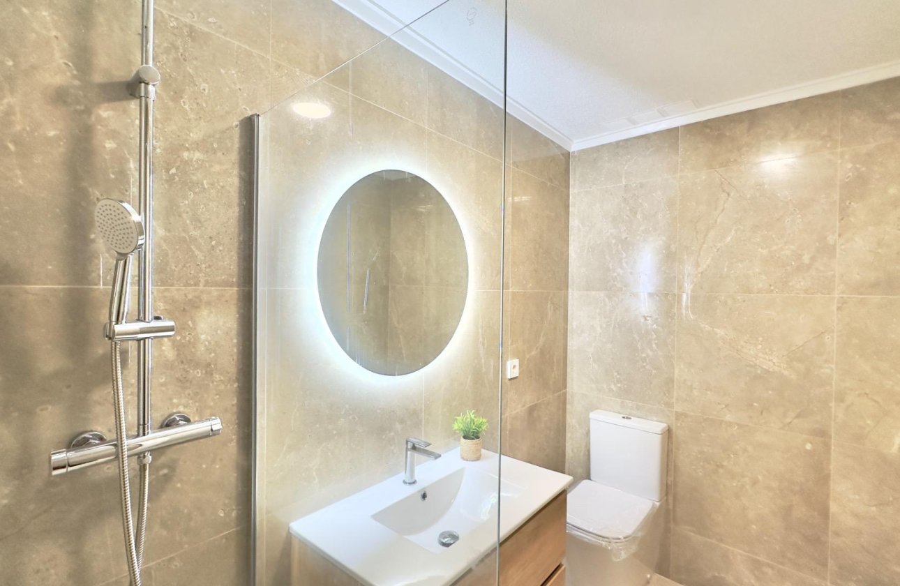 Revente - Appartement -
Torrevieja - Estacion De Autobuses