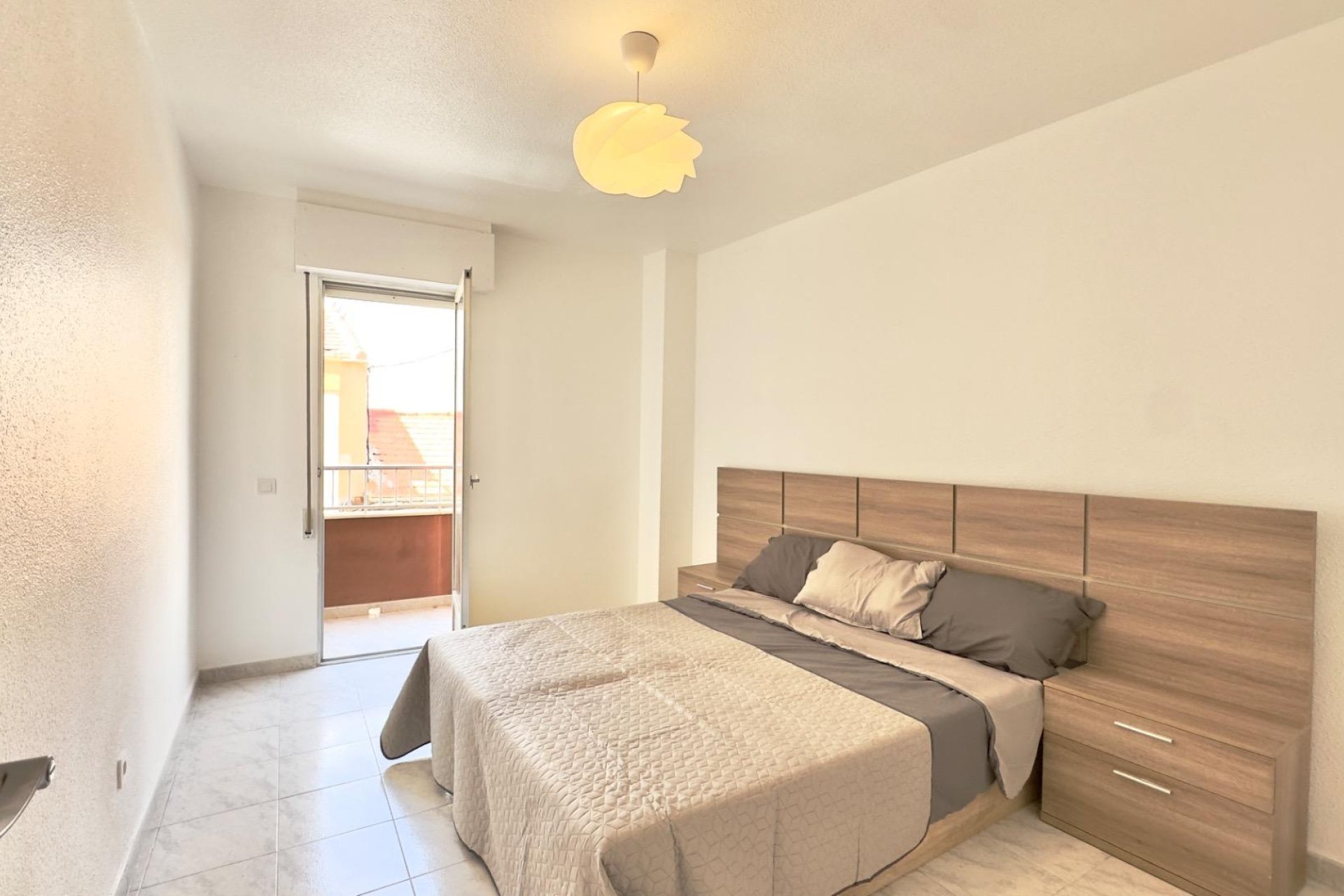 Revente - Appartement -
Torrevieja - Estacion De Autobuses