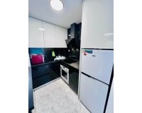 Revente - Appartement -
Torrevieja - Estacion De Autobuses