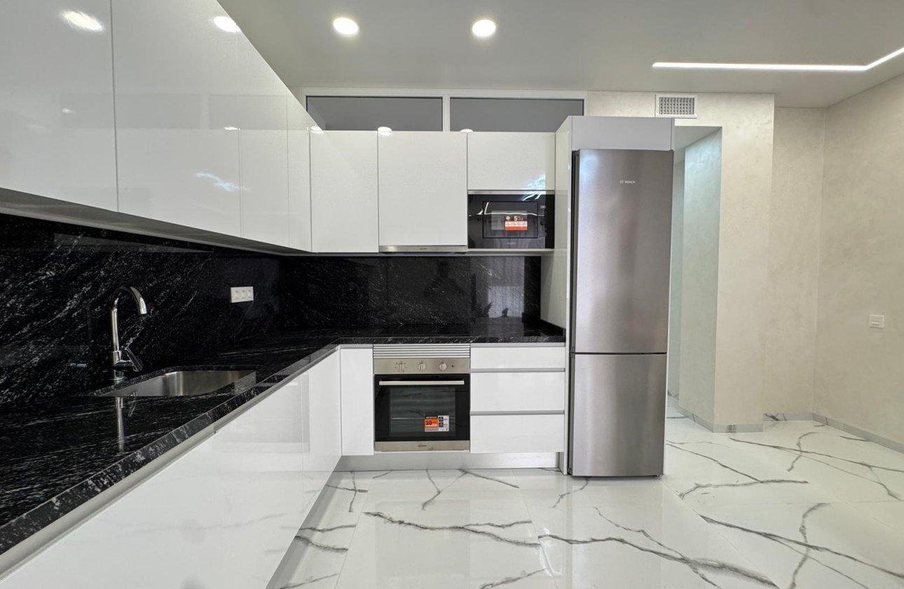 Revente - Appartement -
Torrevieja - Estacion De Autobuses