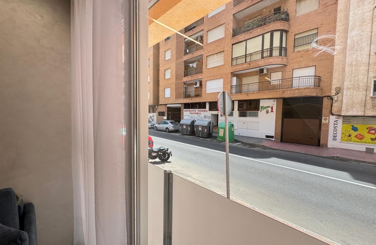Revente - Appartement -
Torrevieja - Estacion De Autobuses