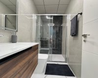 Revente - Appartement -
Torrevieja - Estacion De Autobuses