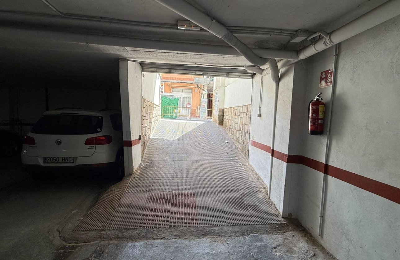 Revente - Appartement -
Torrevieja - Estacion De Autobuses