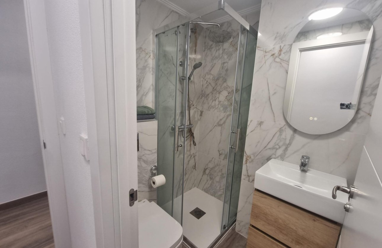 Revente - Appartement -
Torrevieja - Estacion De Autobuses