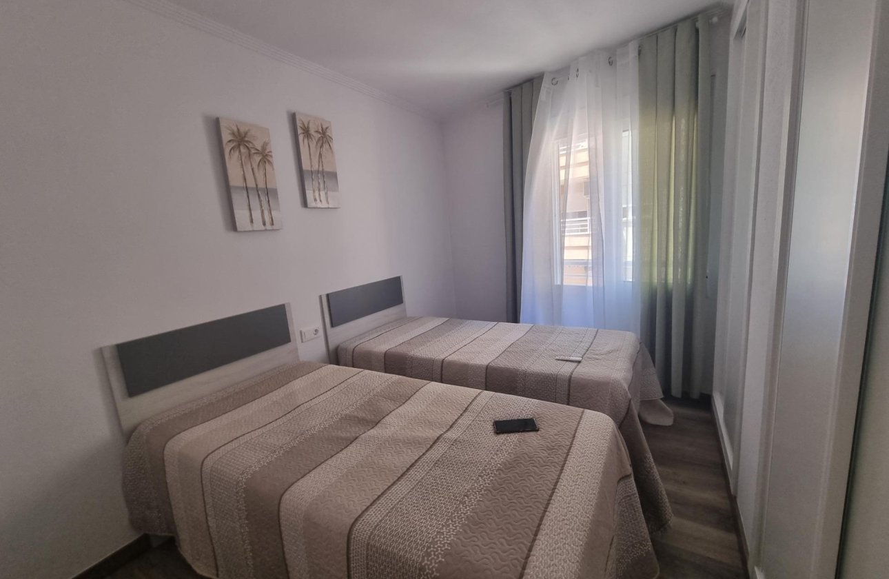 Revente - Appartement -
Torrevieja - Estacion De Autobuses