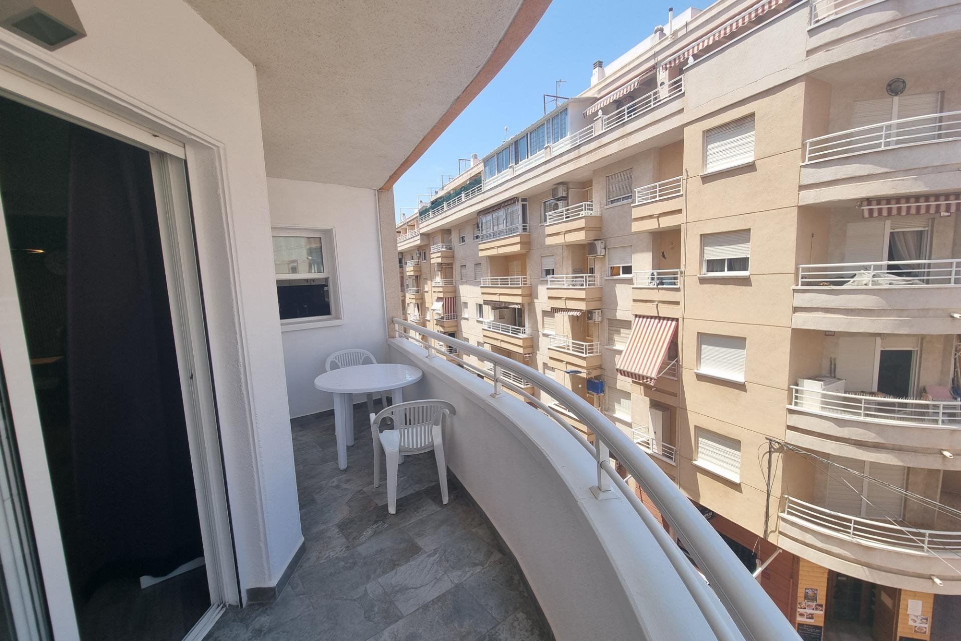 Revente - Appartement -
Torrevieja - Estacion De Autobuses