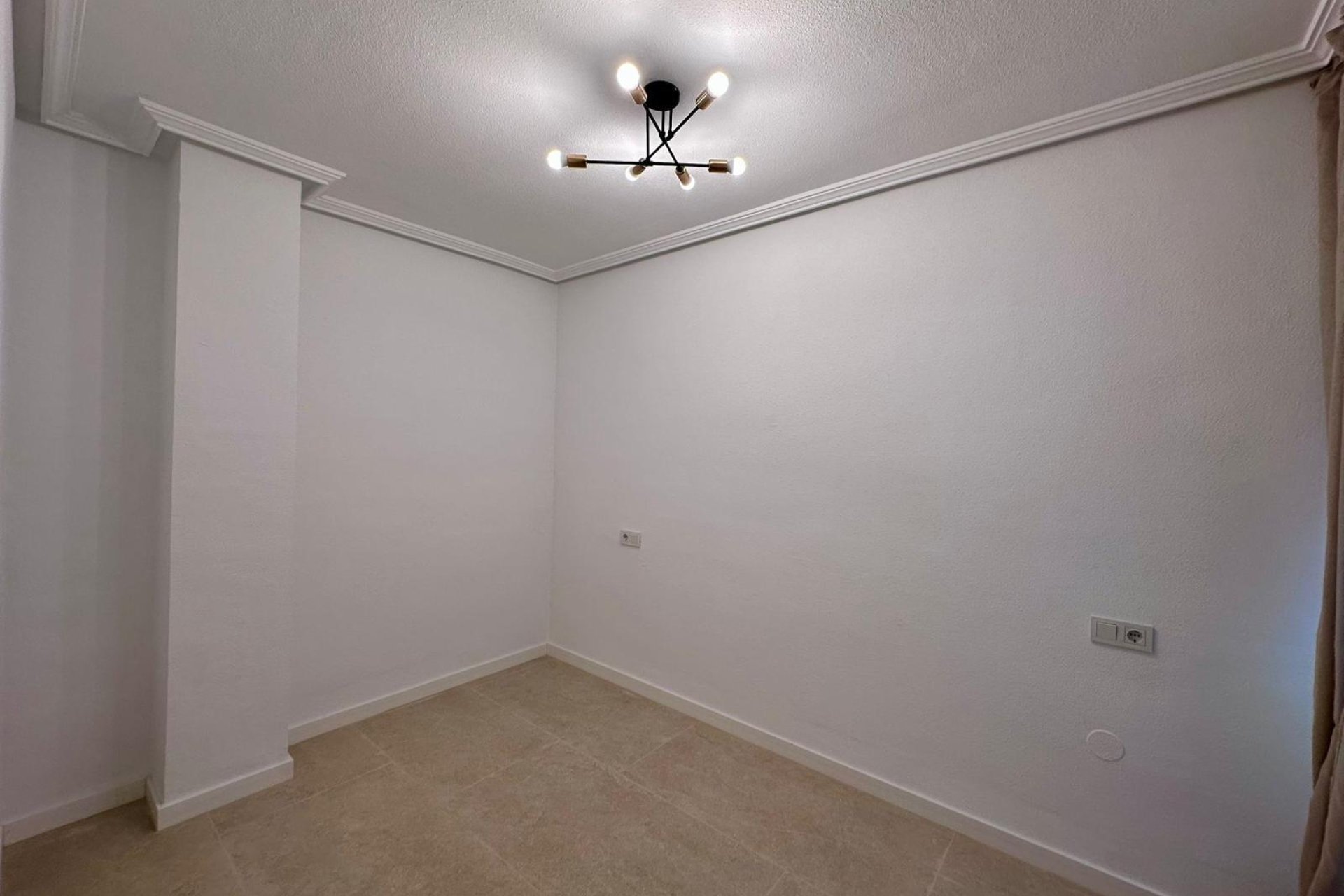 Revente - Appartement -
Torrevieja - Estacion De Autobuses
